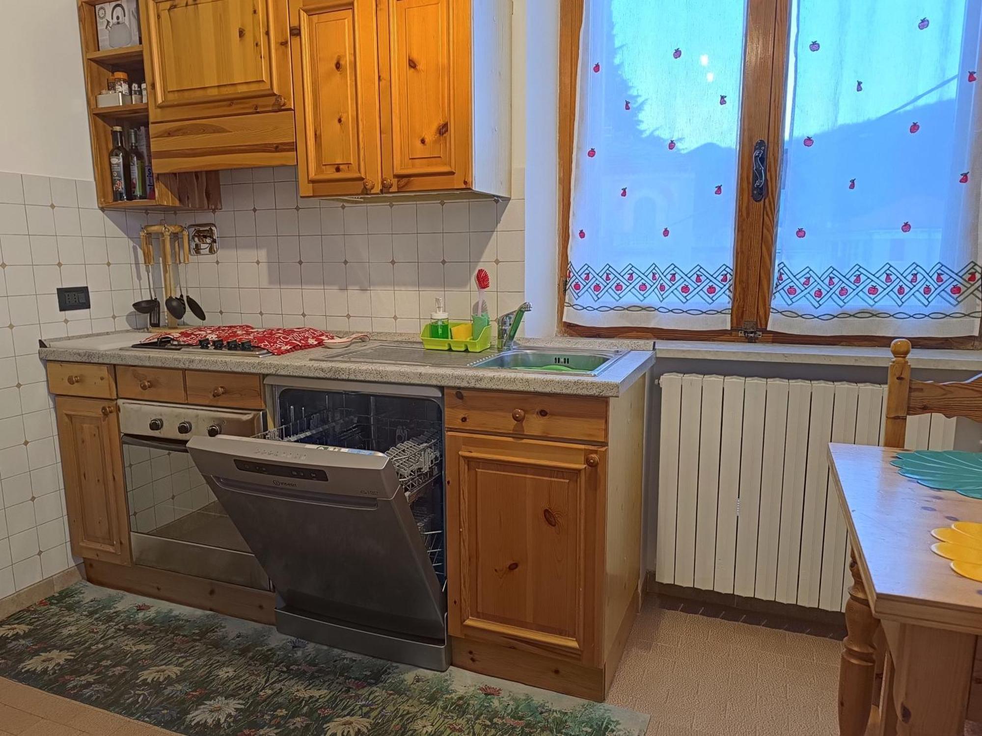 Grazioso Bilocale Merlino, Luminoso Con Vista Santuario, Wifi Giaveno Bagian luar foto