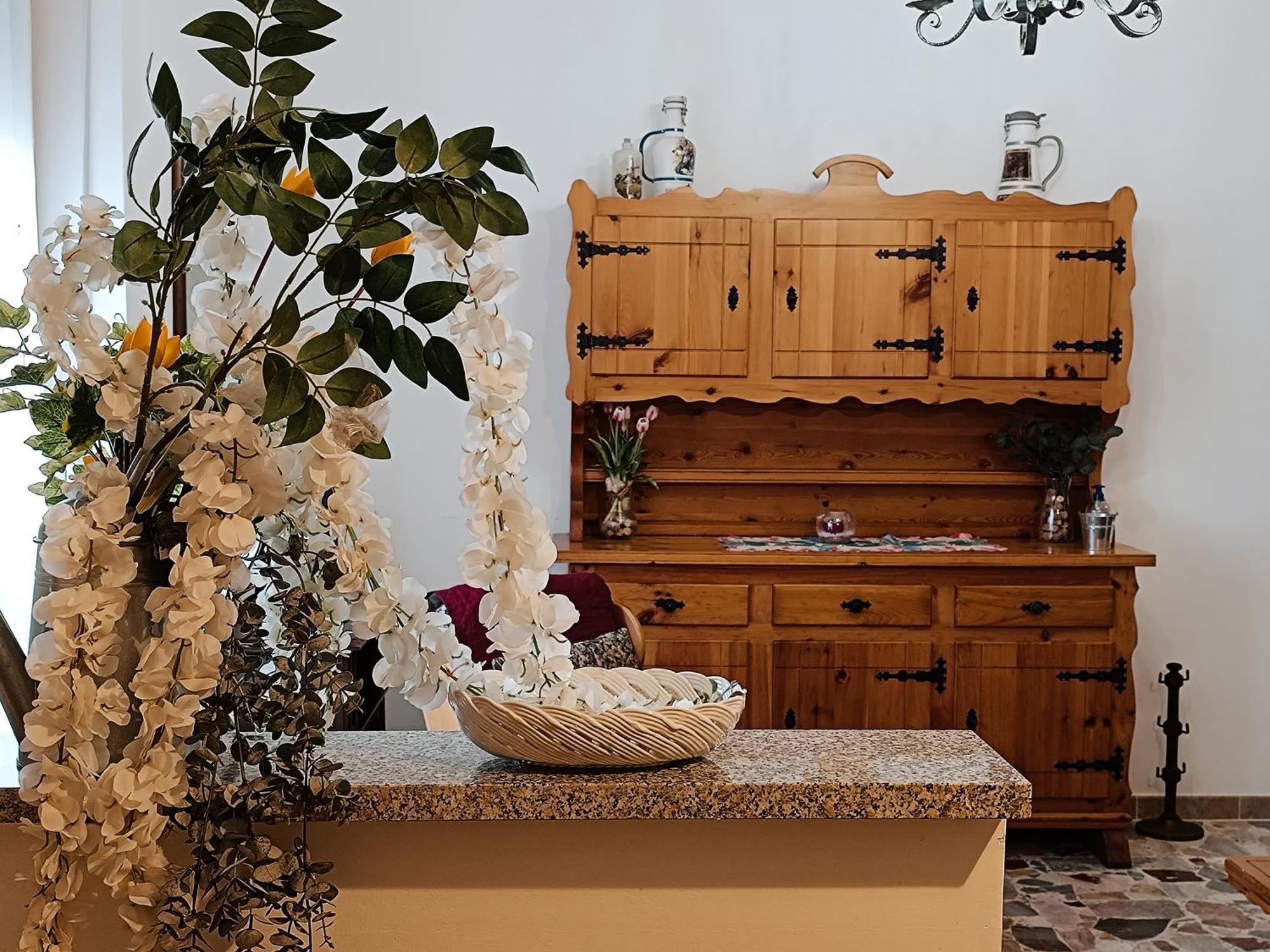 Grazioso Bilocale Merlino, Luminoso Con Vista Santuario, Wifi Giaveno Bagian luar foto
