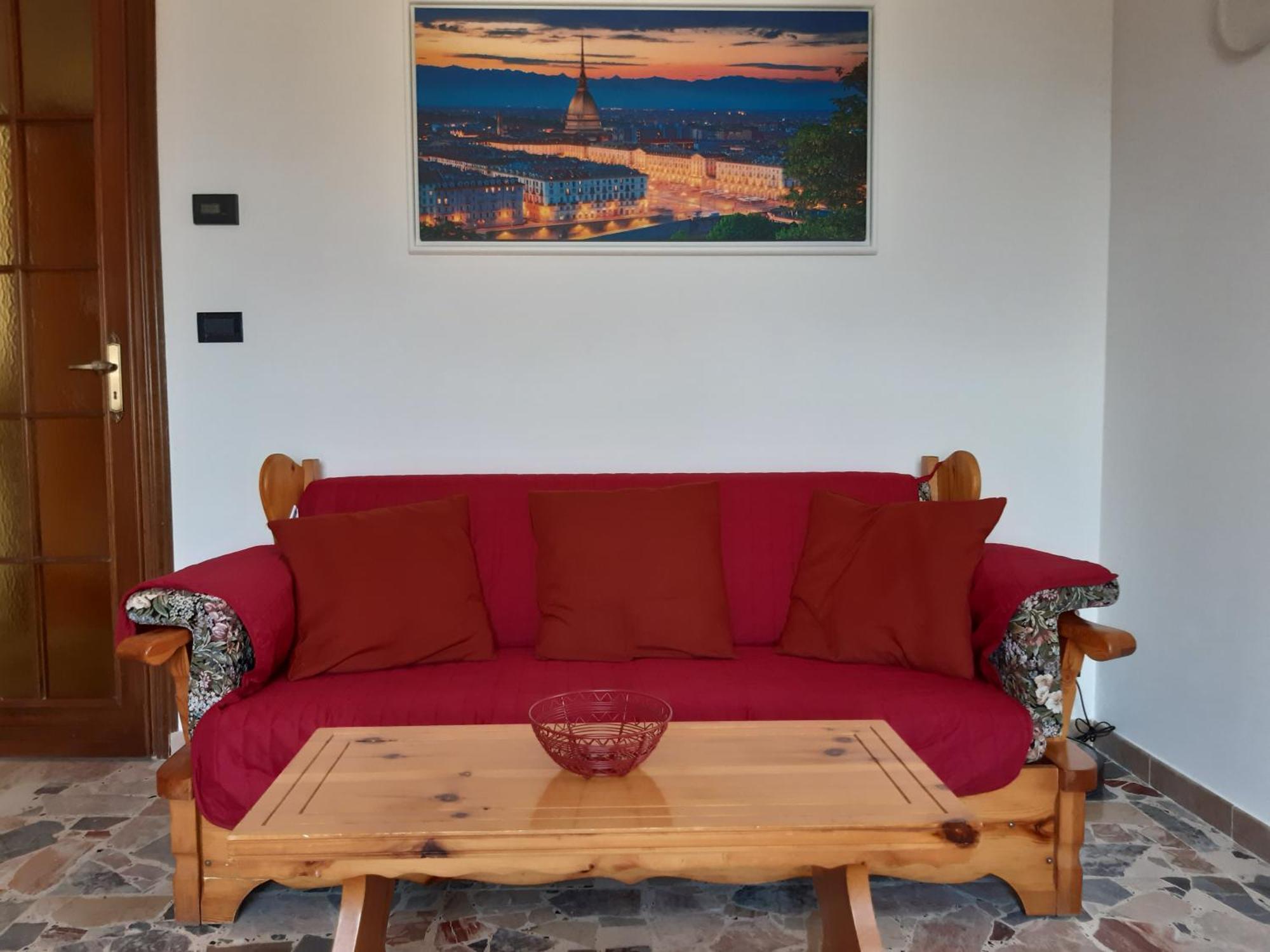 Grazioso Bilocale Merlino, Luminoso Con Vista Santuario, Wifi Giaveno Bagian luar foto